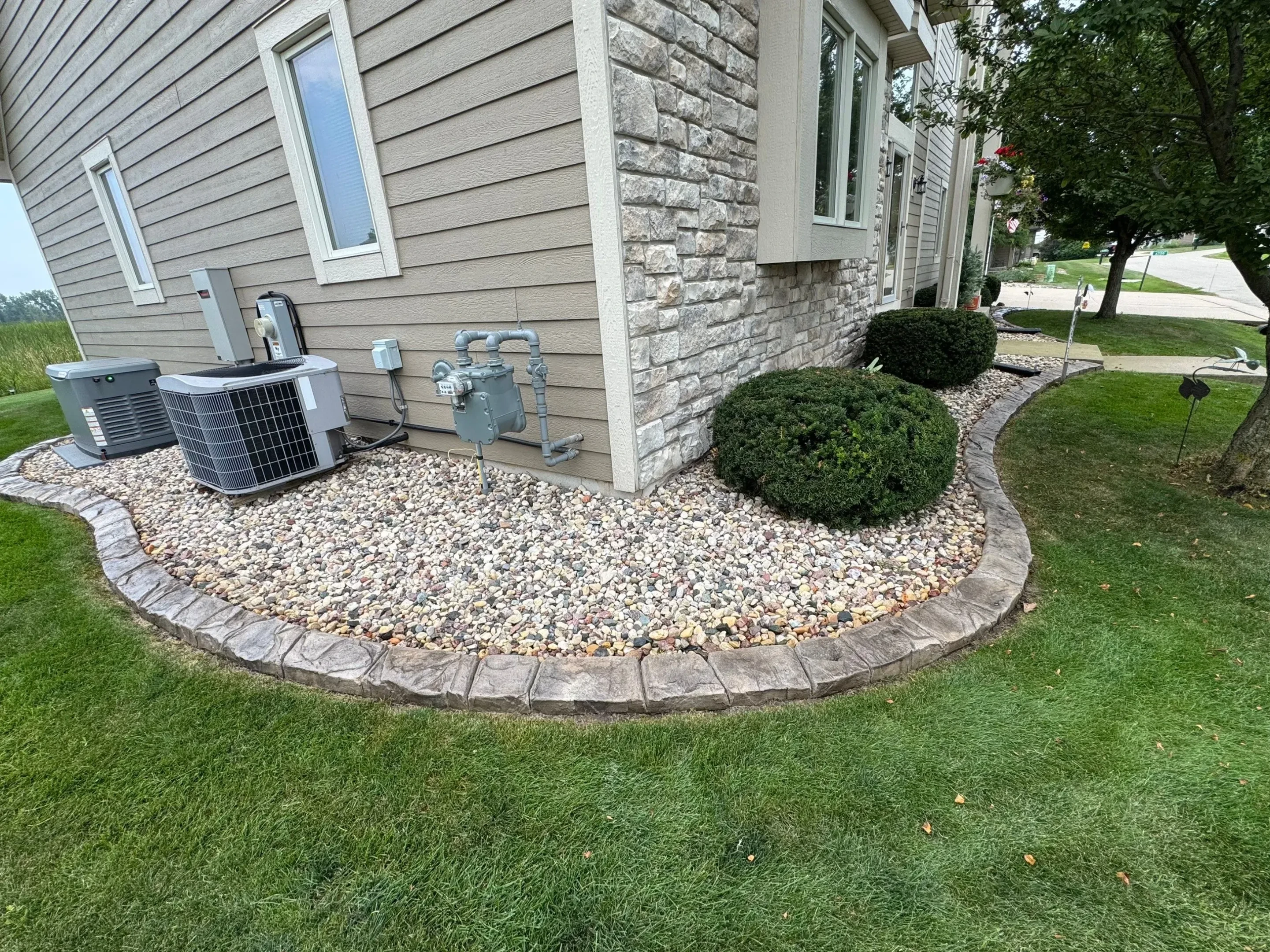 Curved Landscape Edging in Shakopee