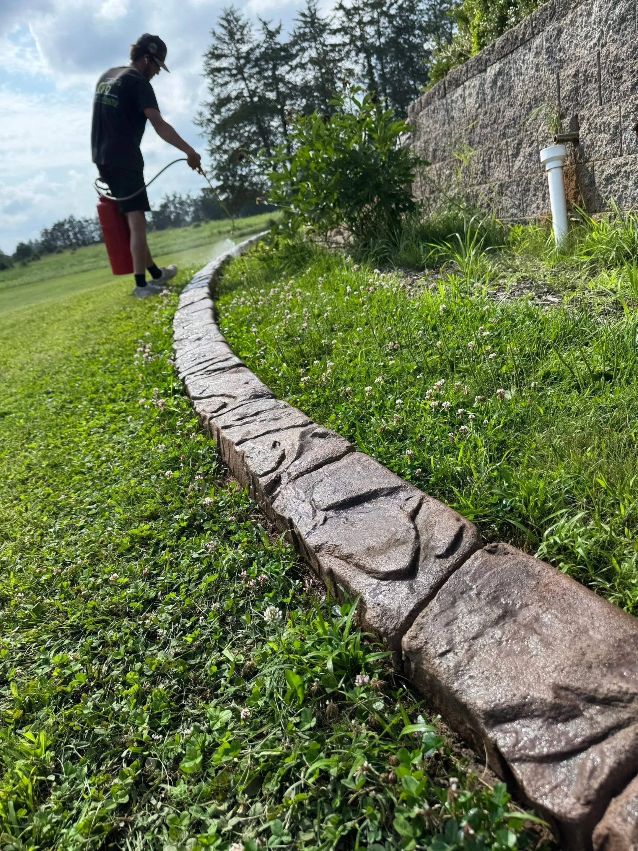 Landscape curbing installation in Edina, MN neighborhood